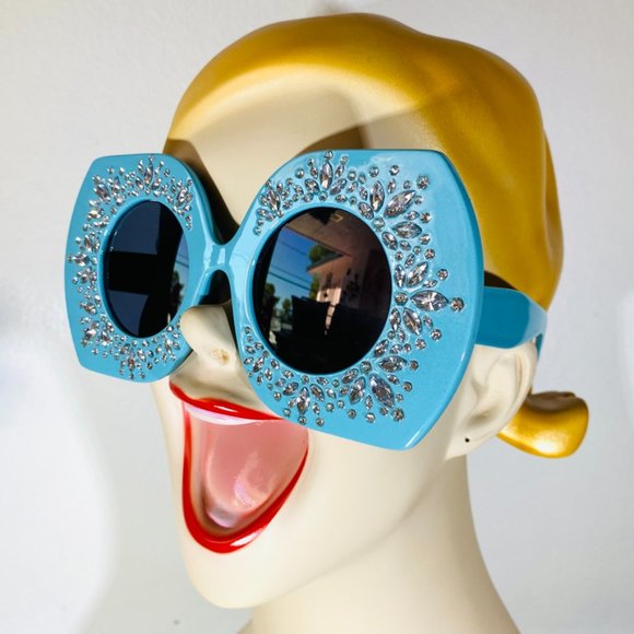 Aqua Giant Glam Girl White Rhinestone Encrusted Oversized Sunglasses - Picture 4 of 6